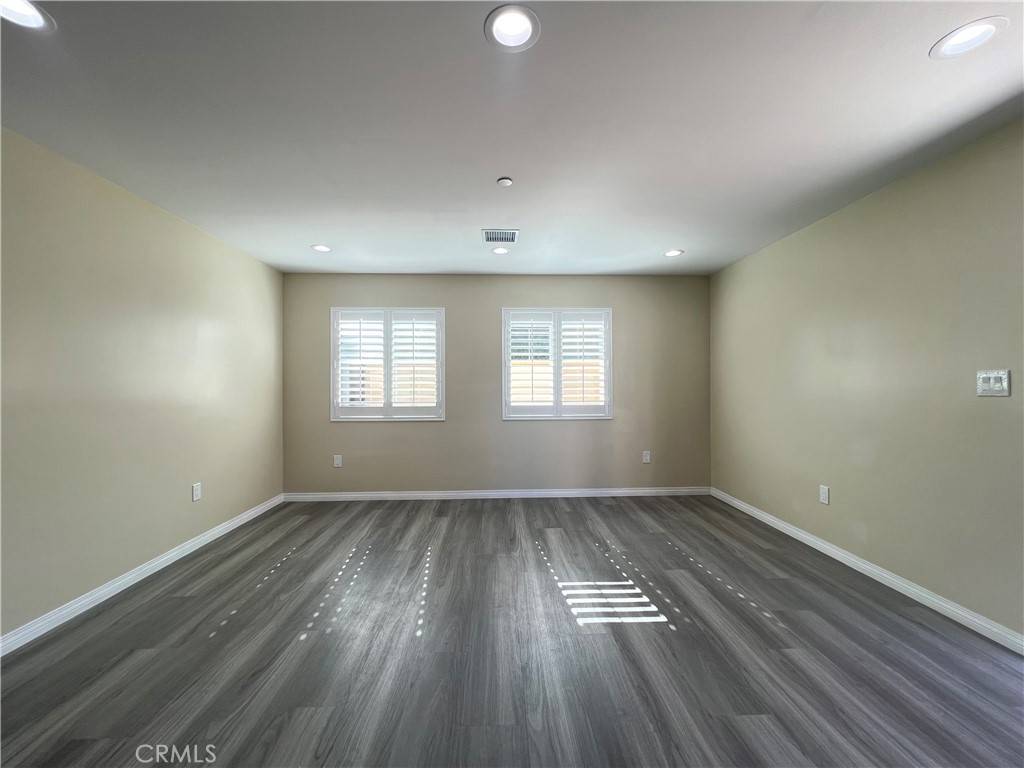 Winnetka, CA 91306,6863 Winnetka AVE