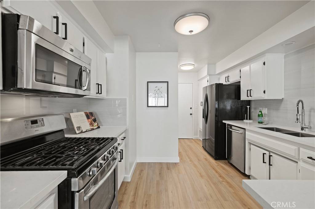 Newhall, CA 91321,25273 Avenida Dorena