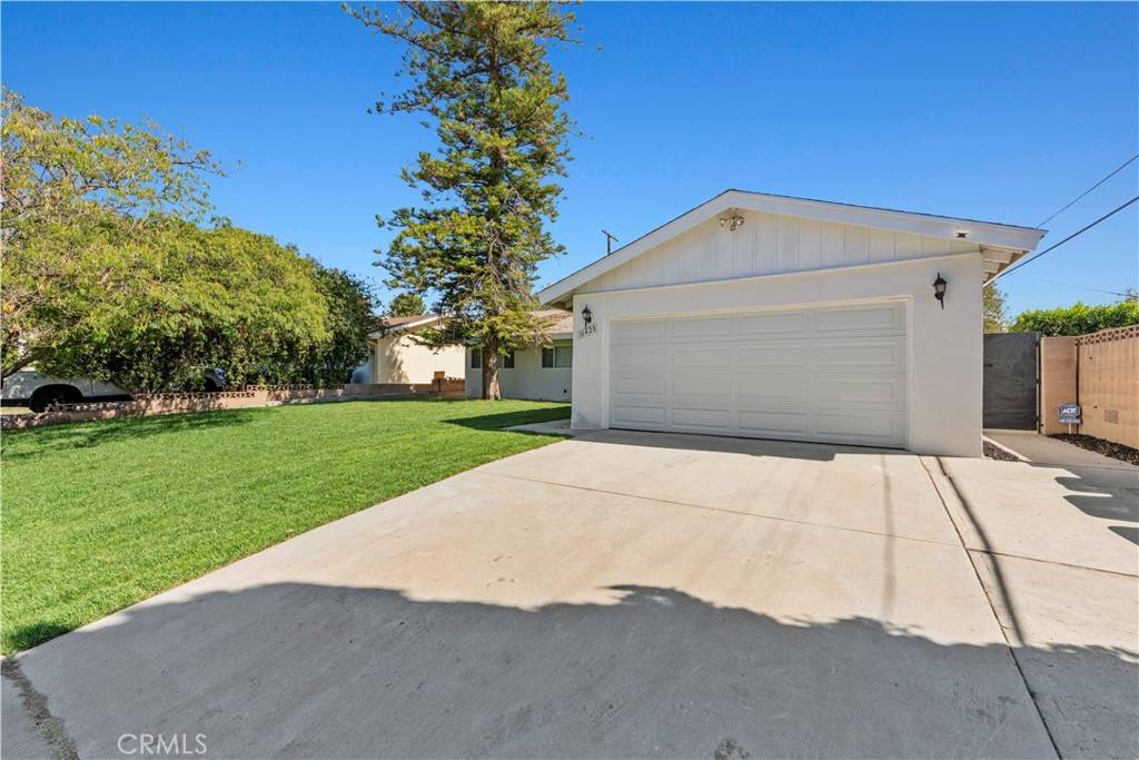 Northridge, CA 91343,16428 Halsted ST