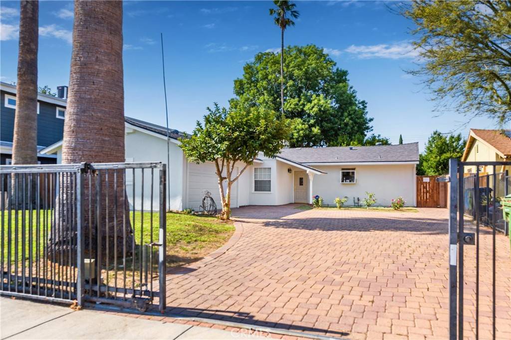 Canoga Park, CA 91304,22151 Ingomar ST