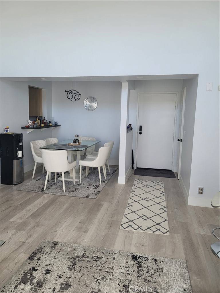 Canoga Park, CA 91304,7826 Topanga Canyon BLVD #323