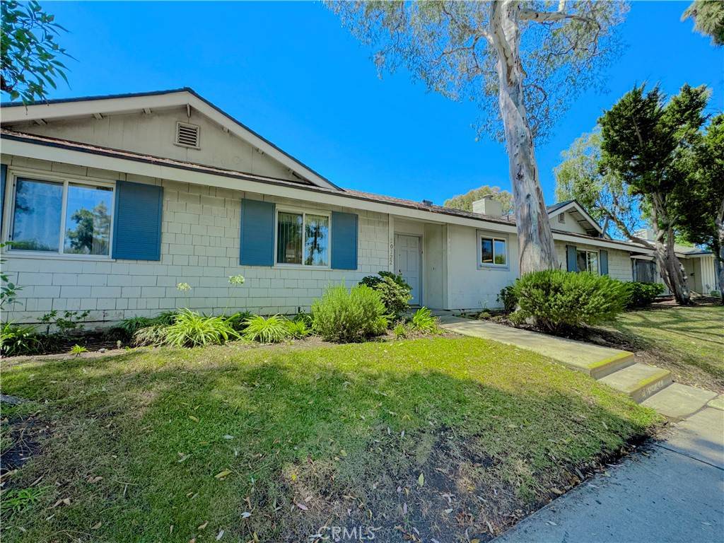 Chatsworth, CA 91311,20722 Devonshire ST