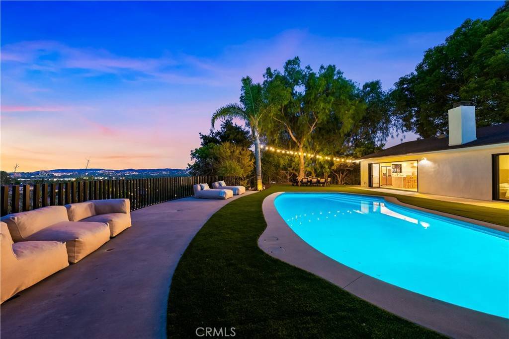 West Hills, CA 91307,7024 Middlesbury Ridge CIR