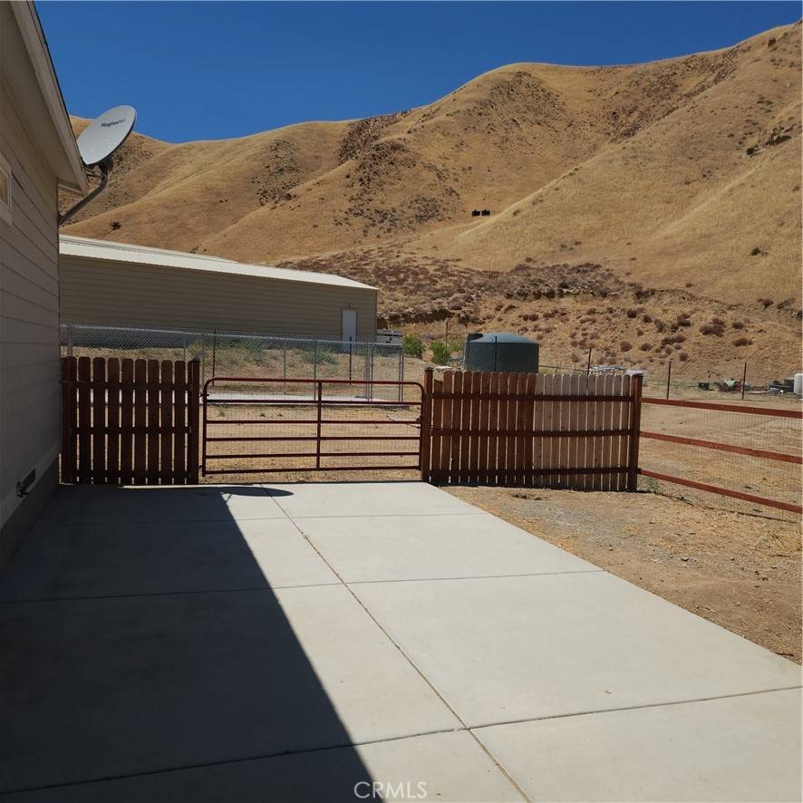 Lebec, CA 93243,401 Lance Avenue