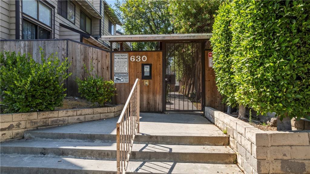 Inglewood, CA 90301,630 W Queen ST #10