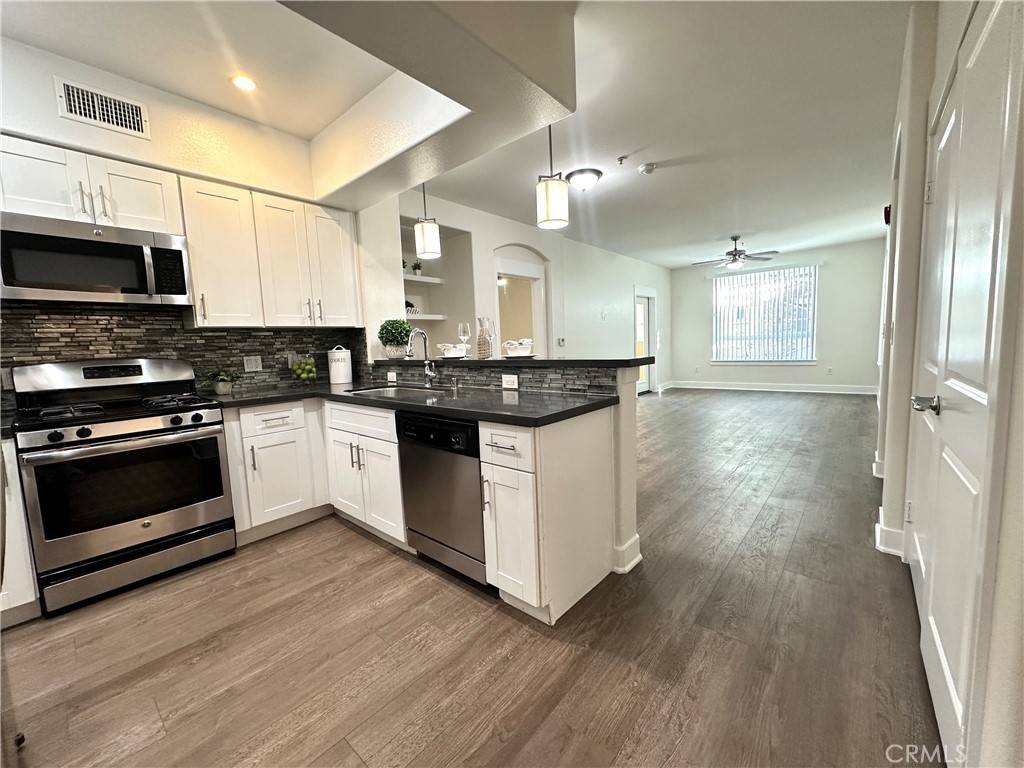 Valencia, CA 91355,24595 Town Center DR #3205