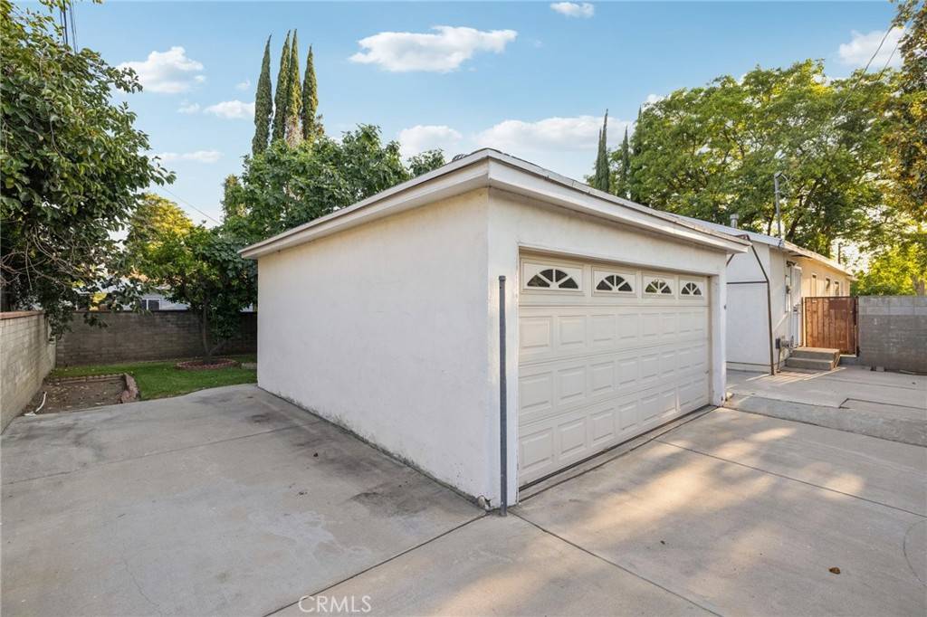 Reseda, CA 91335,6542 Zelzah AVE