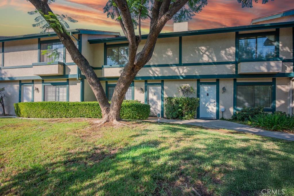 Sylmar, CA 91342,15230 Roxford ST #44