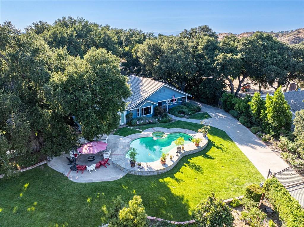 Newhall, CA 91321,24713 Choke Cherry LN