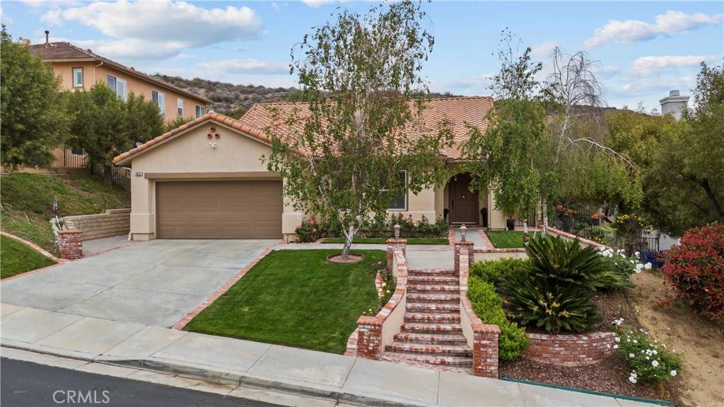 Canyon Country, CA 91351,28332 Falcon Crest DR