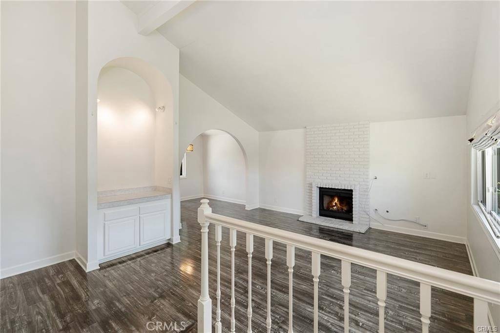 Thousand Oaks, CA 91362,2169 Coalfax Court