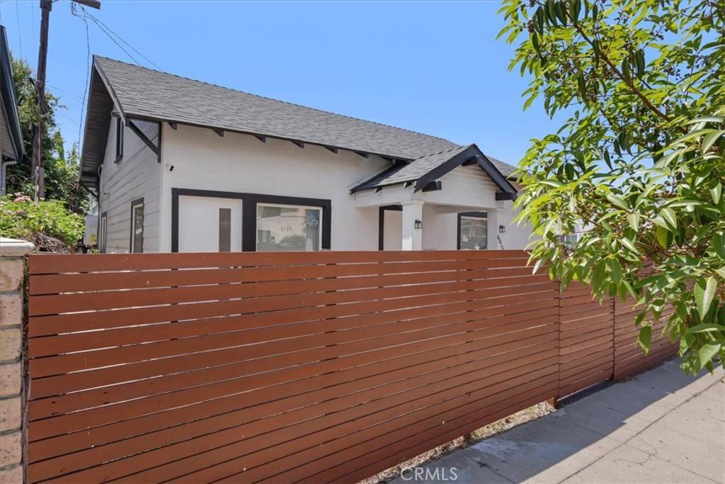Los Angeles, CA 90004,4616 Rosewood AVE
