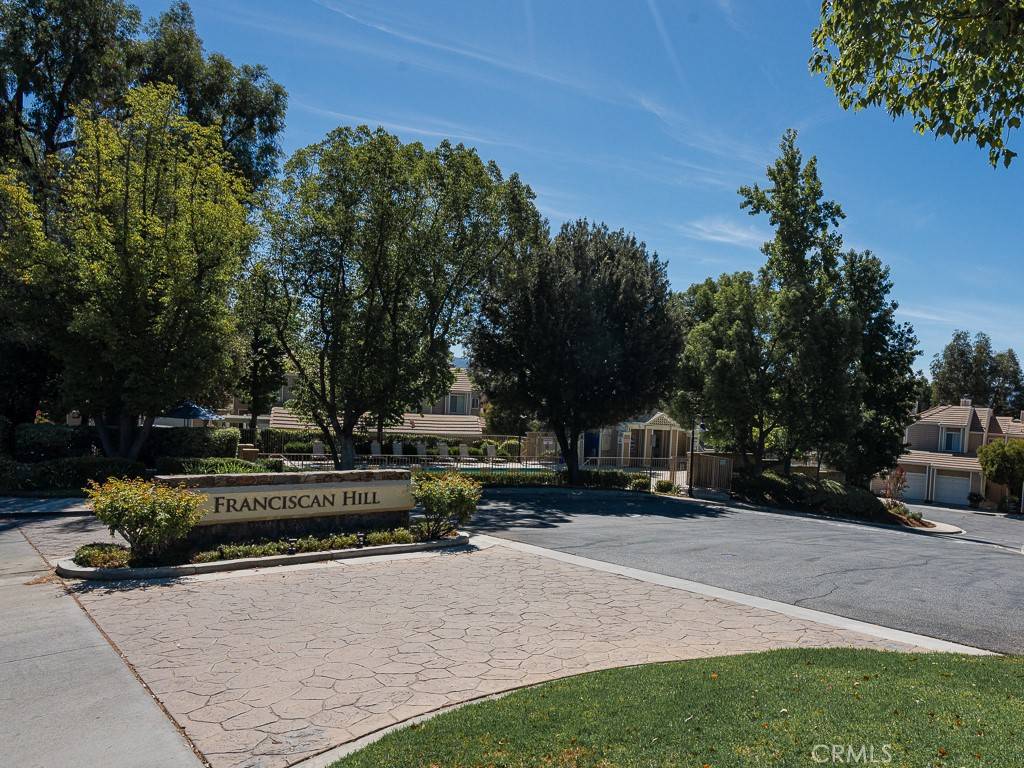 Valencia, CA 91355,24510 Mcbean Parkway #66