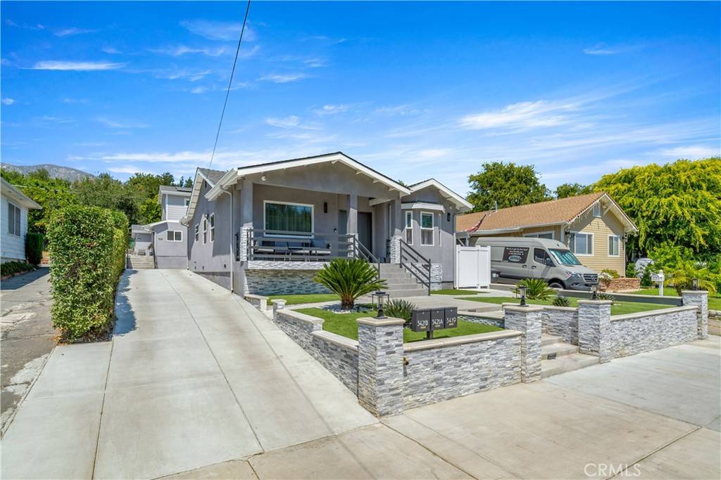 La Crescenta, CA 91214,3419 Montrose AVE