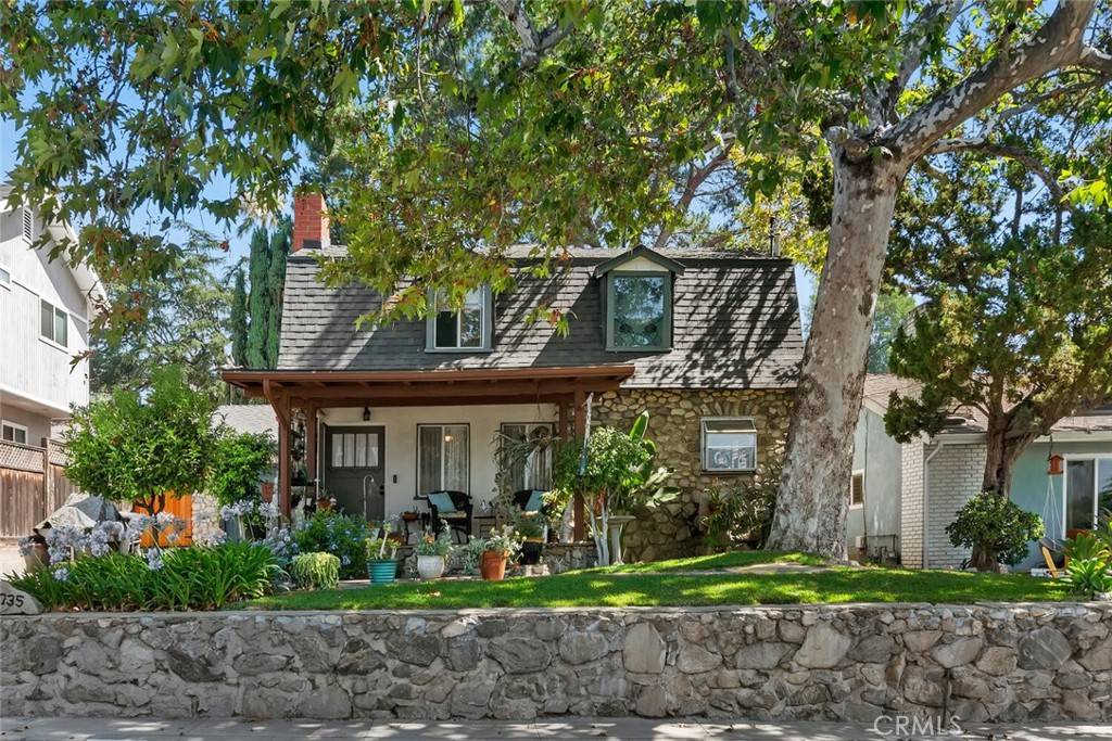 La Crescenta, CA 91214,3735 4th AVE