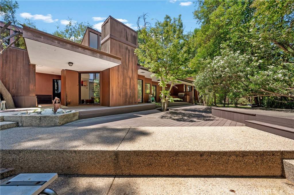 Hidden Hills, CA 91302,24865 Long Valley Road
