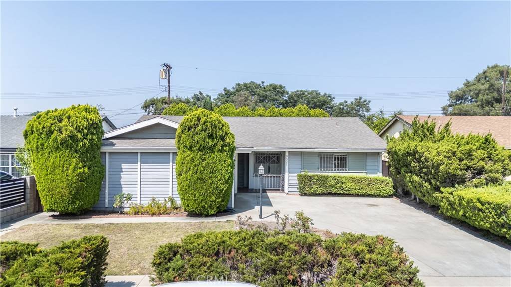 Panorama City, CA 91402,9021 Hazeltine AVE