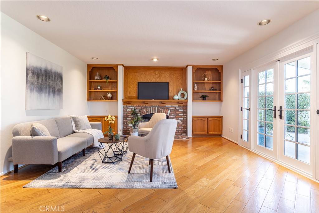 Porter Ranch, CA 91326,12057 Falcon Crest WAY