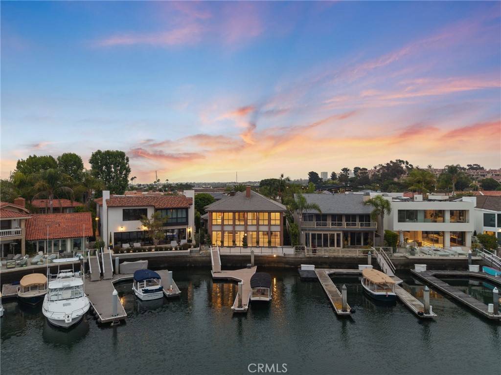 Newport Beach, CA 92660,73 Linda
