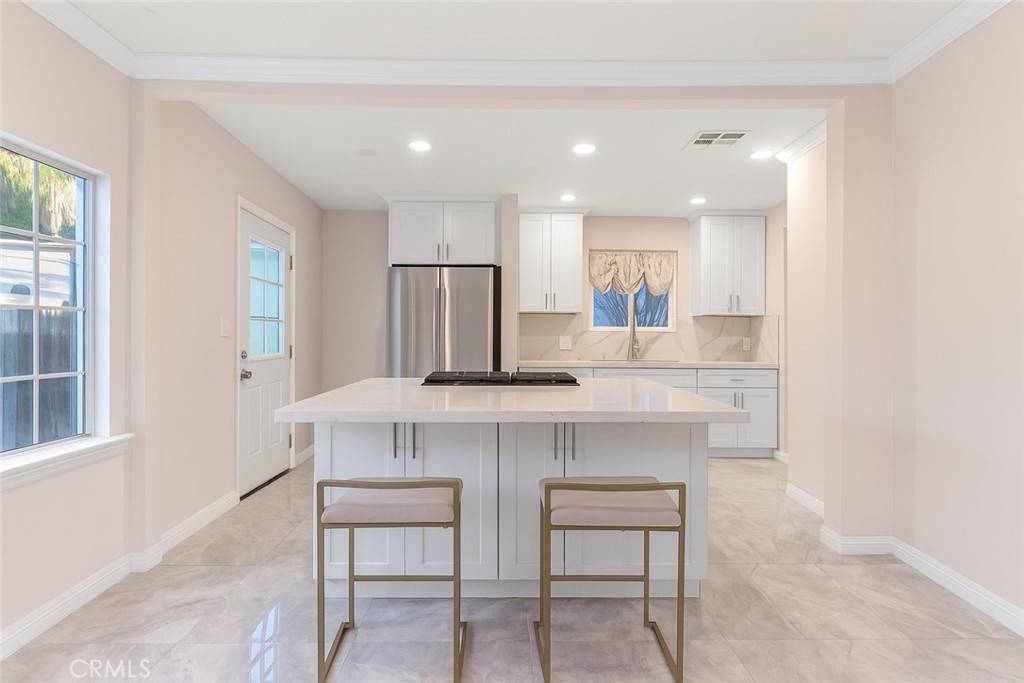 Reseda, CA 91335,19119 Lemay ST