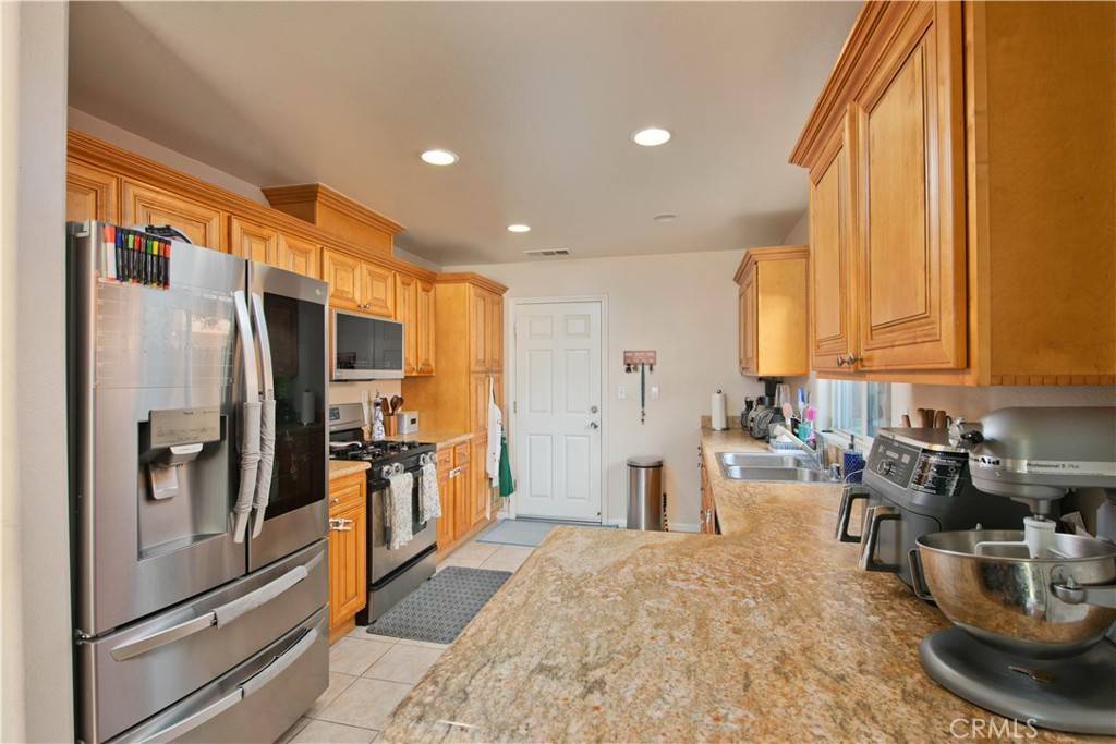 Sylmar, CA 91342,13748 Amanda LN