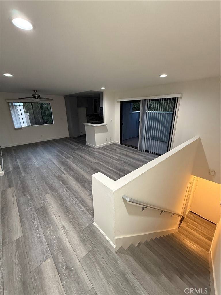Sylmar, CA 91342,13059 Hubbard ST #6