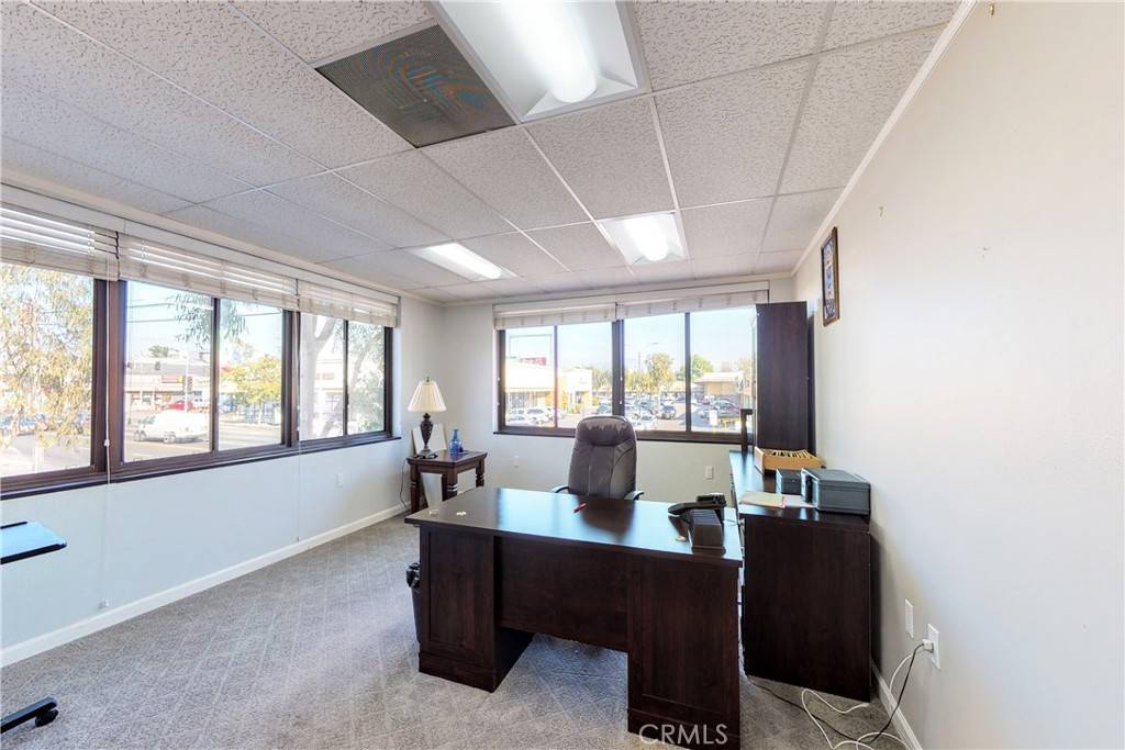 Panorama City, CA 91402,9051 Van Nuys Blvd