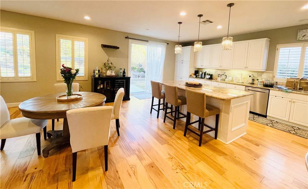 Saugus, CA 91390,21827 Taylor CT