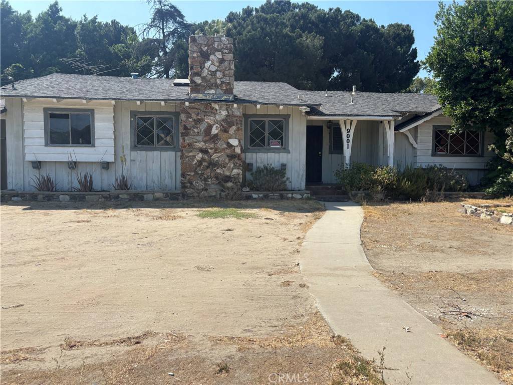 Panorama City, CA 91402,9001 KESTER AVE