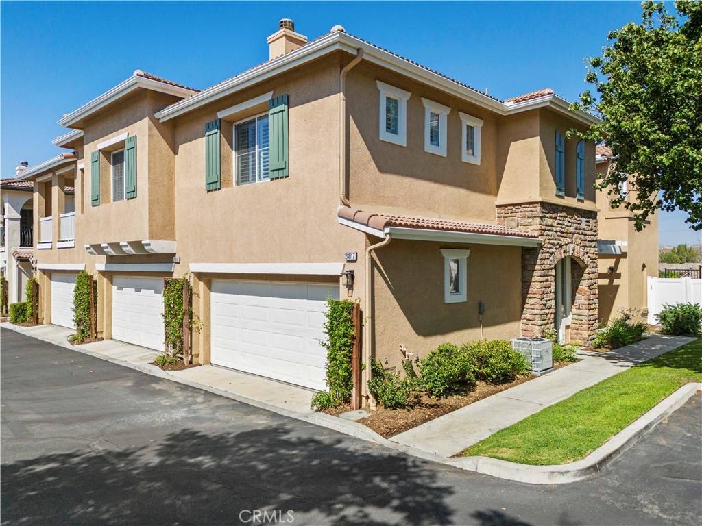 Valencia, CA 91355,28017 Serra LN