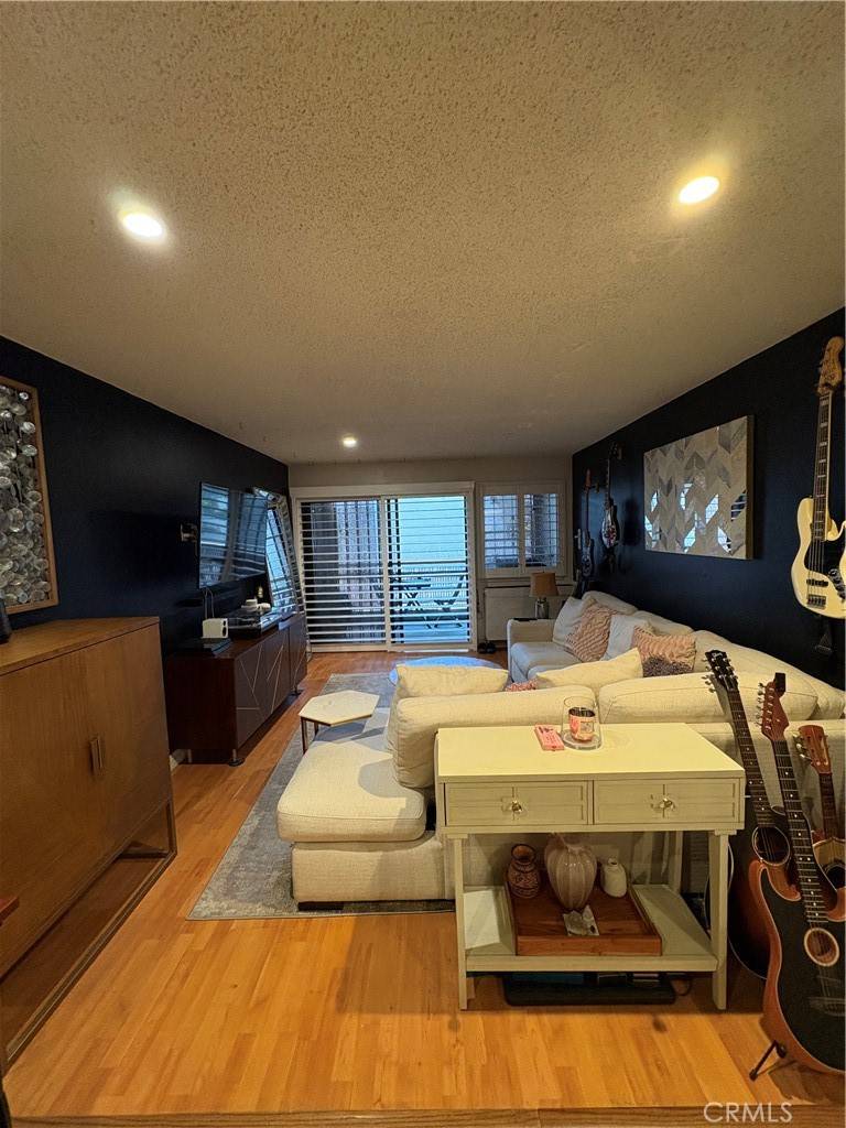 Los Angeles, CA 90015,1118 Valencia ST #113