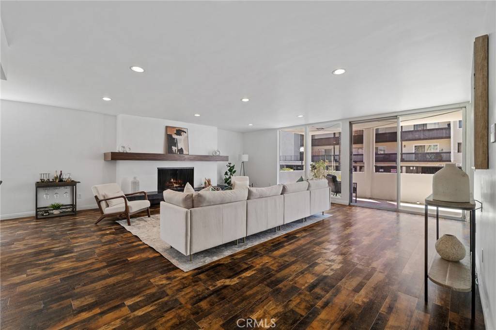 Encino, CA 91316,5339 Newcastle AVE #112