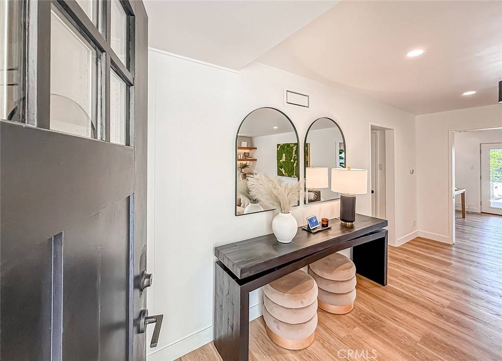 Woodland Hills, CA 91303,22245 Welby WAY