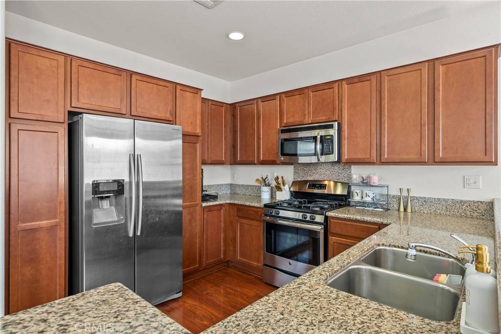 Arleta, CA 91331,9703 Pine Orchard ST