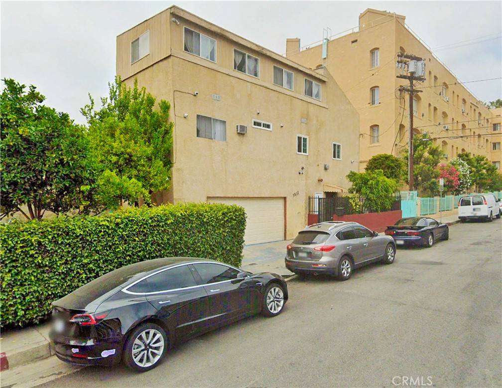 Los Angeles, CA 90028,1531 Taft AVE