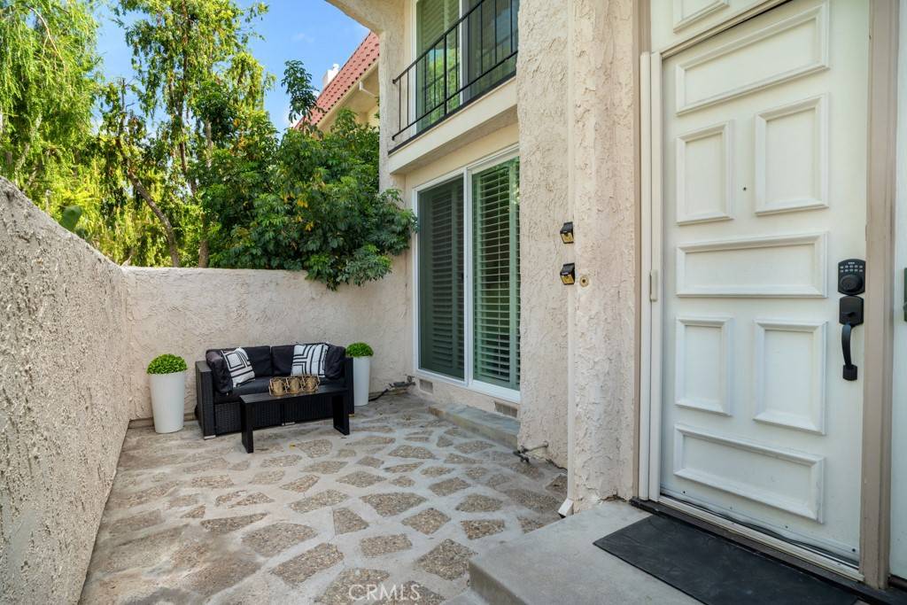 Woodland Hills, CA 91367,6246 1/2 Shoup AVE
