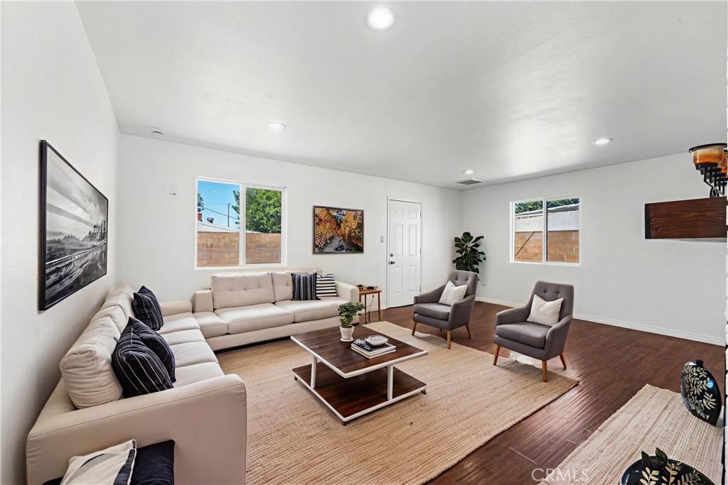 Lancaster, CA 93534,823 W Avenue J14