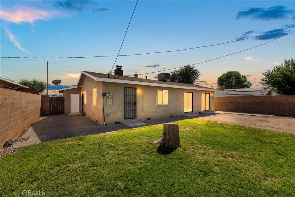 Lancaster, CA 93534,823 W Avenue J14