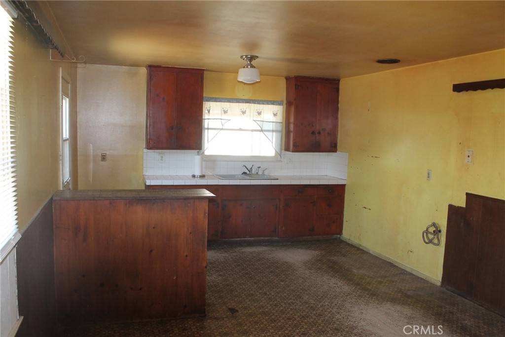 Simi Valley, CA 93063,6289 Dana Ave