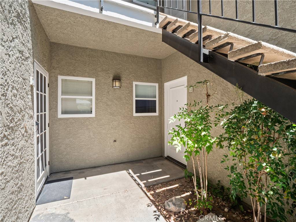 Saugus, CA 91350,27644 Susan Beth Way #F