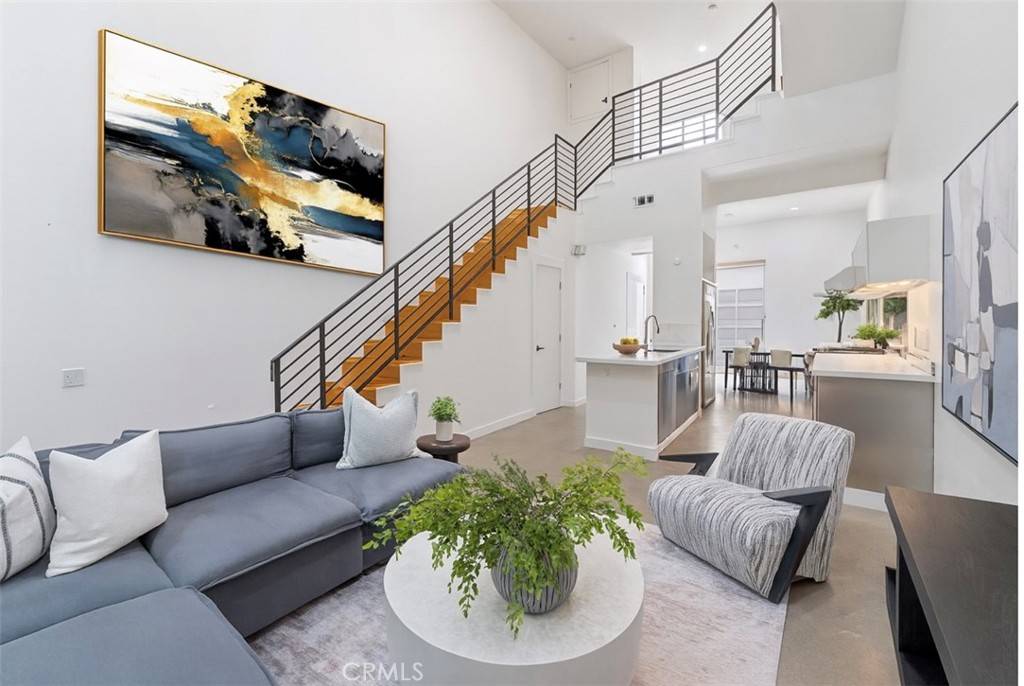 West Hollywood, CA 90046,1040 N Curson AVE #3