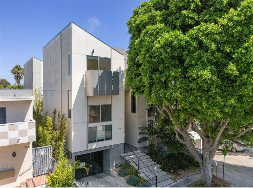 West Hollywood, CA 90046,1040 N Curson AVE #3
