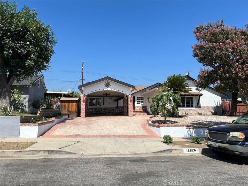 San Fernando, CA 91340,12826 Bromont AVE