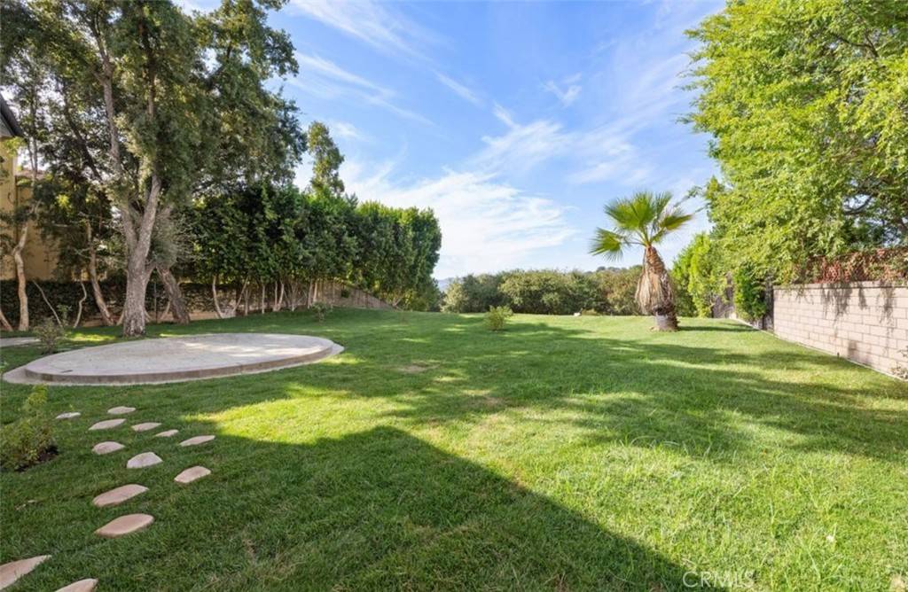 Topanga, CA 90290,21016 Mendenhall CT