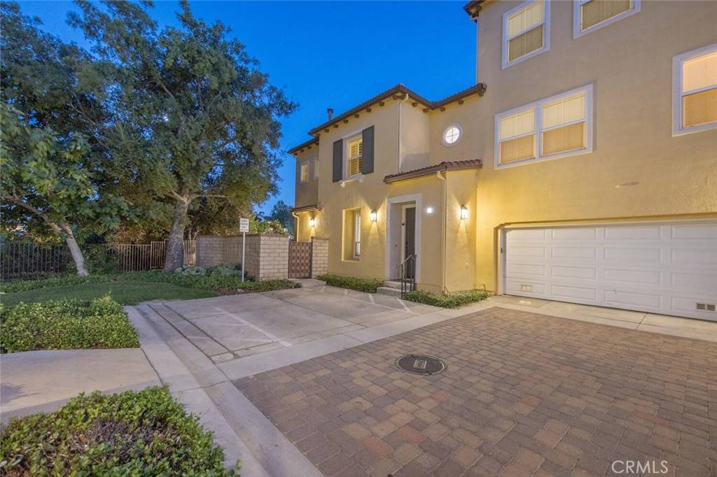 Valencia, CA 91381,27012 Fairway LN #87