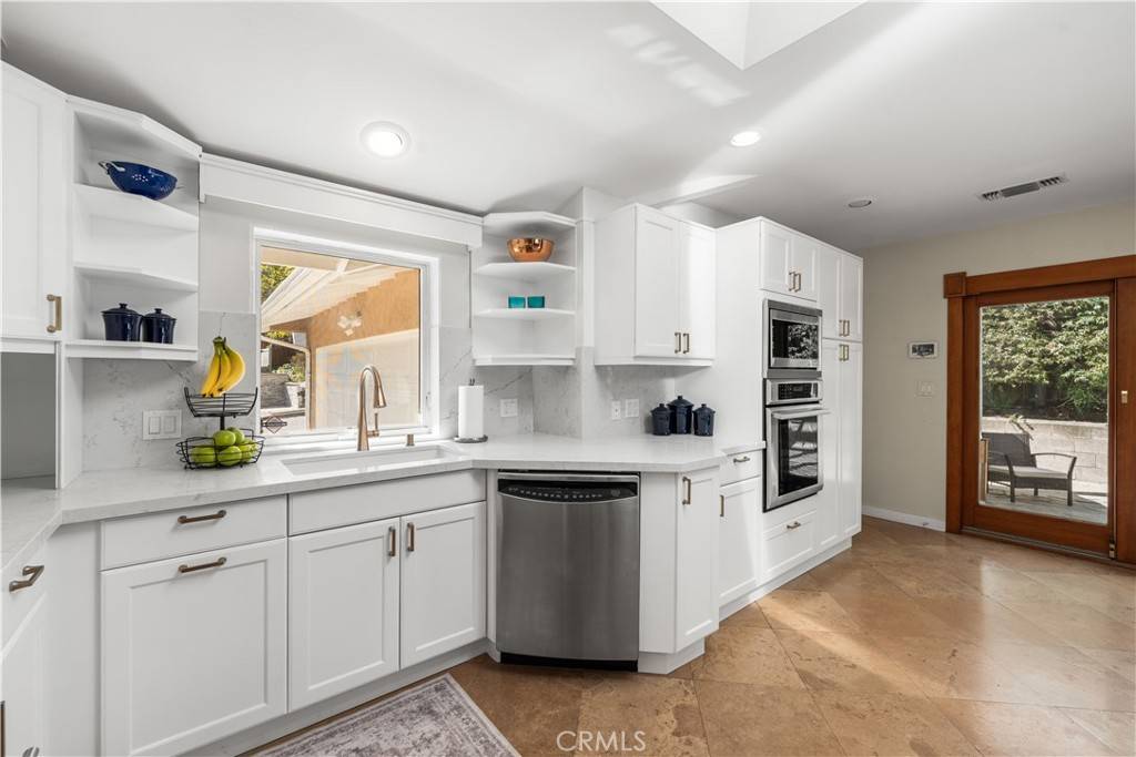 Sherman Oaks, CA 91403,3629 Loadstone DR
