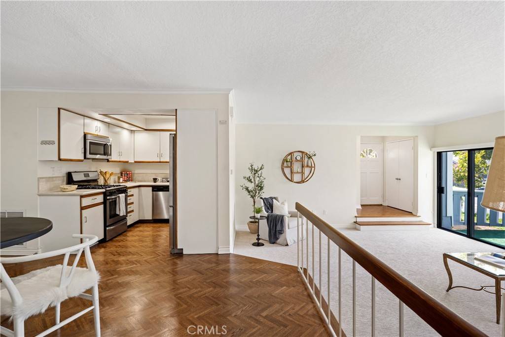 Agoura Hills, CA 91301,29125 Thousand Oaks BLVD #D