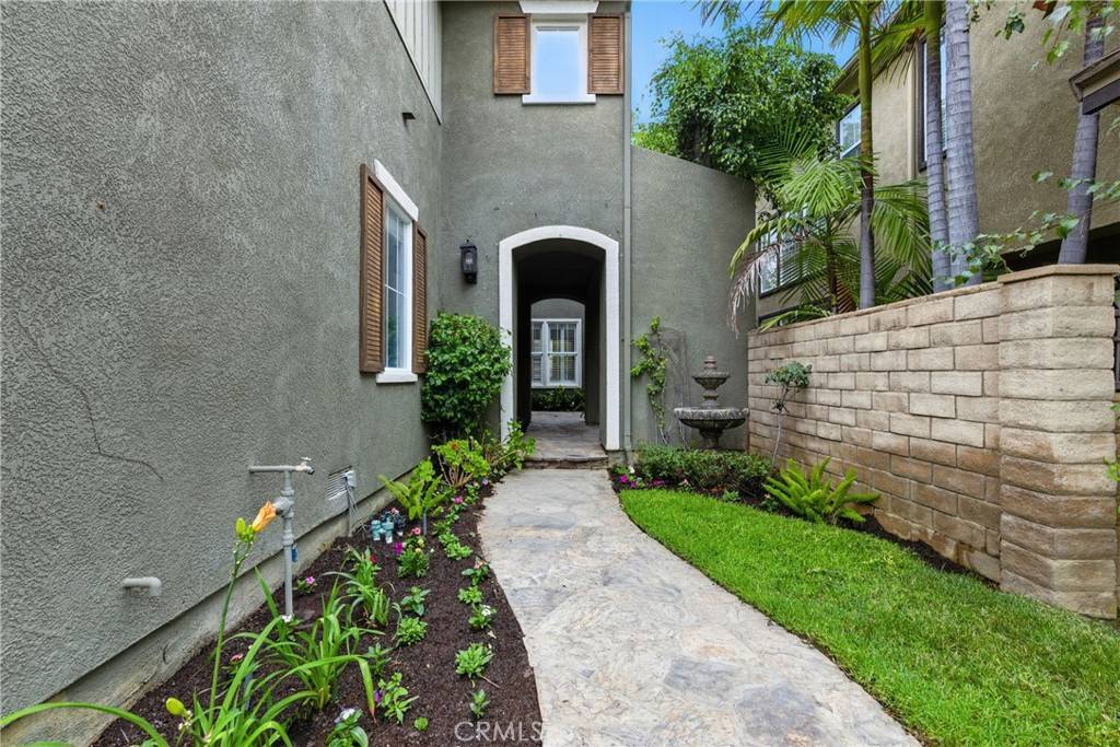 Simi Valley, CA 93065,173 Parkside DR