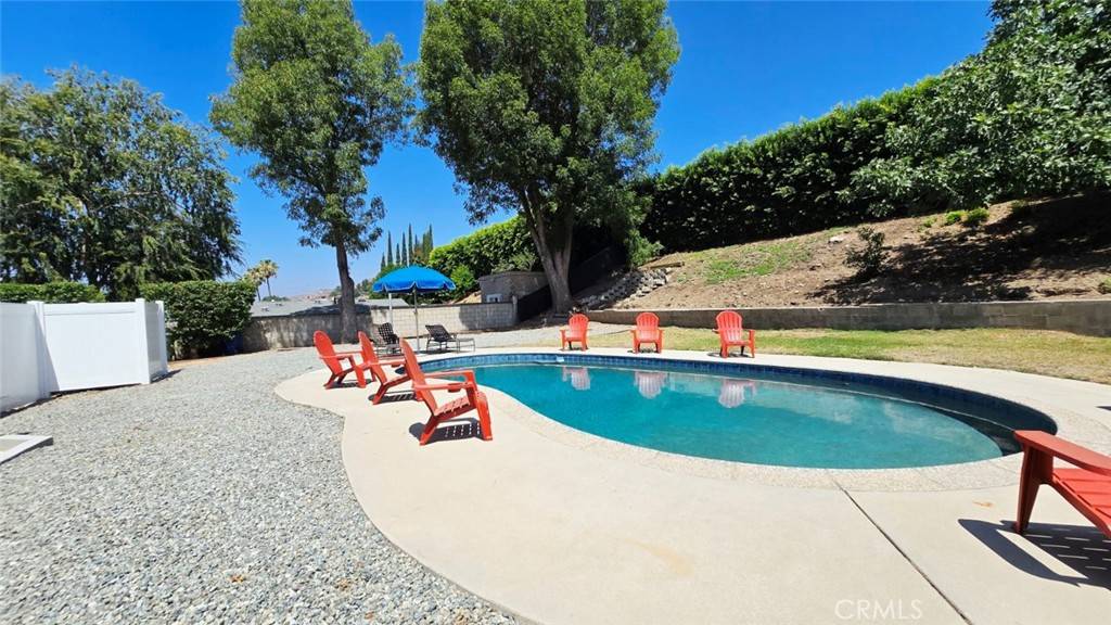 Sunland, CA 91040,11141 Mcvine AVE
