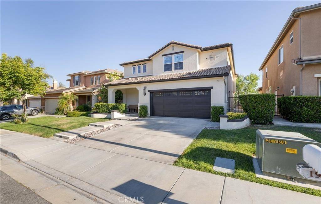 Saugus, CA 91350,19924 Via Joyce DR